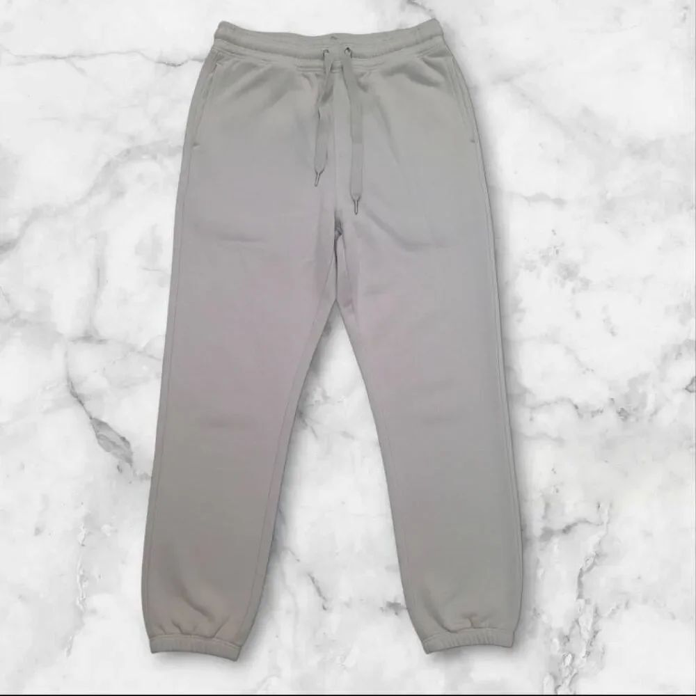 Calvin Klein Light Purple Sweatpants Size Large